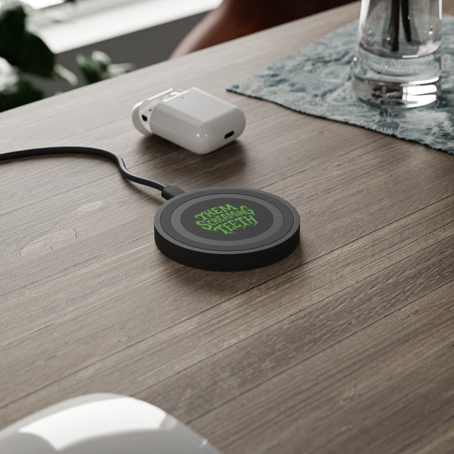 Them Screaming Teeth, Wireless Charging Pad